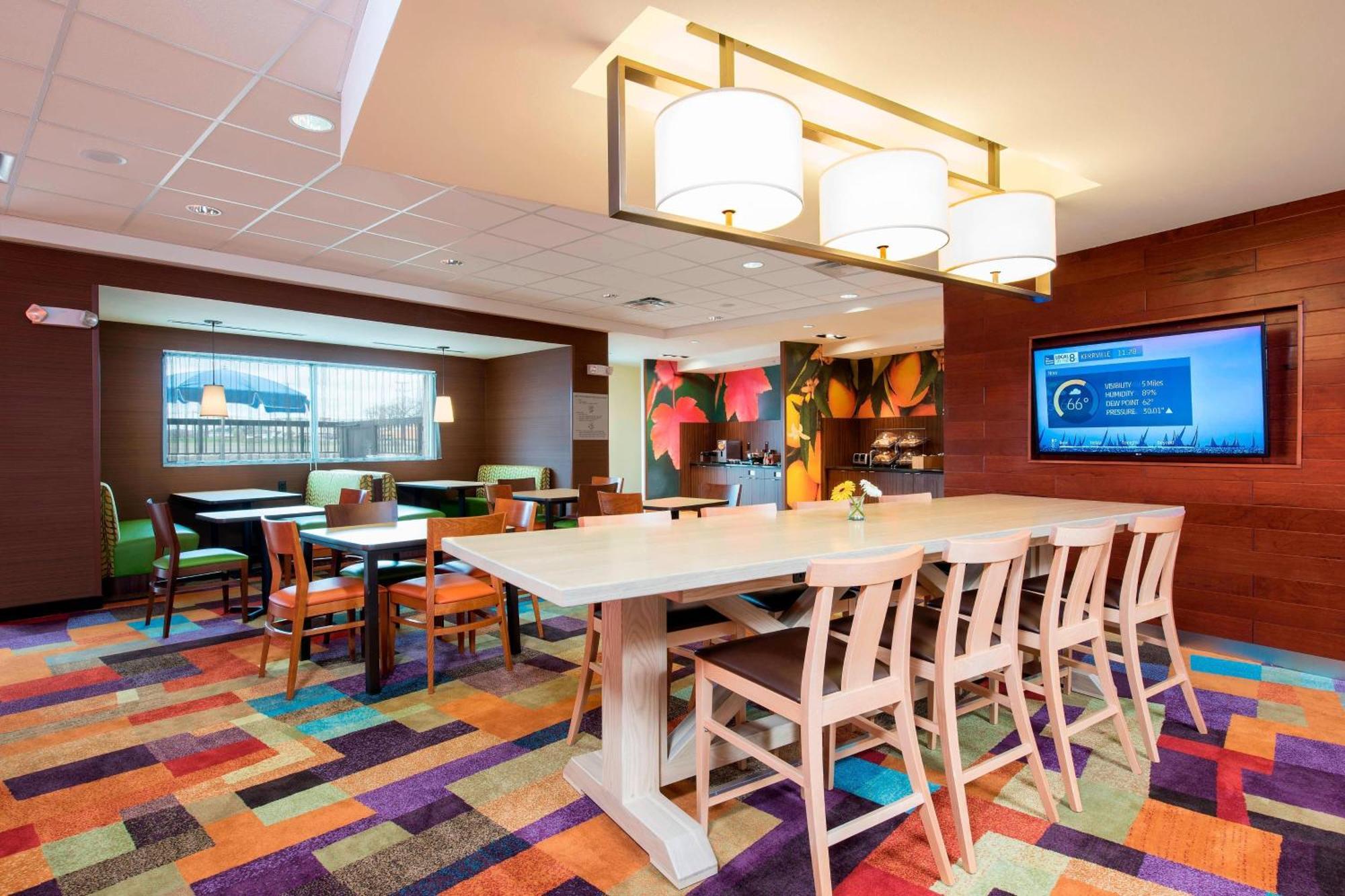 Fairfield Inn & Suites By Marriott Fredericksburg Texas Экстерьер фото
