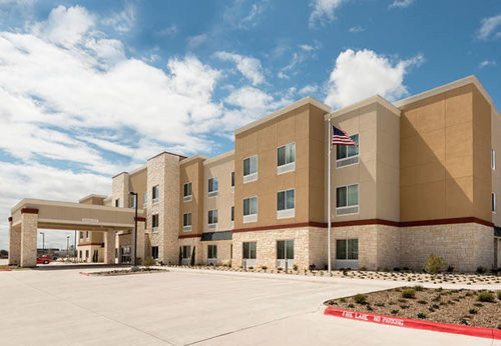 Fairfield Inn & Suites By Marriott Fredericksburg Texas Экстерьер фото